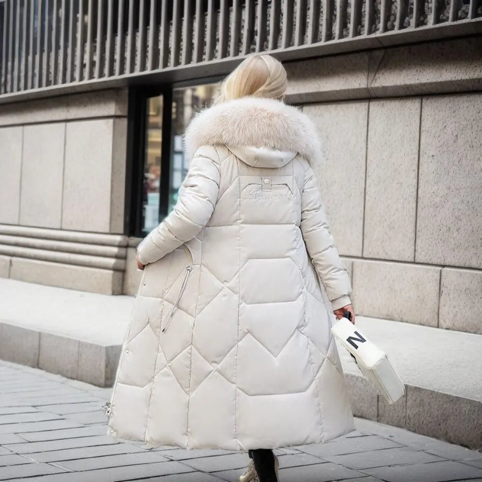 Damen langer Wintermantel mit Kapuze und Taschen