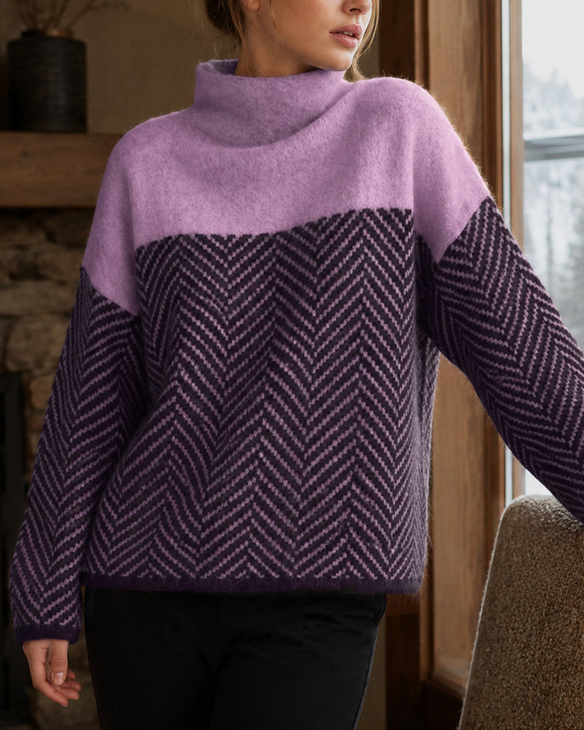 Damen Rollkragenpullover mit Chevron-Muster in lockerer Passform