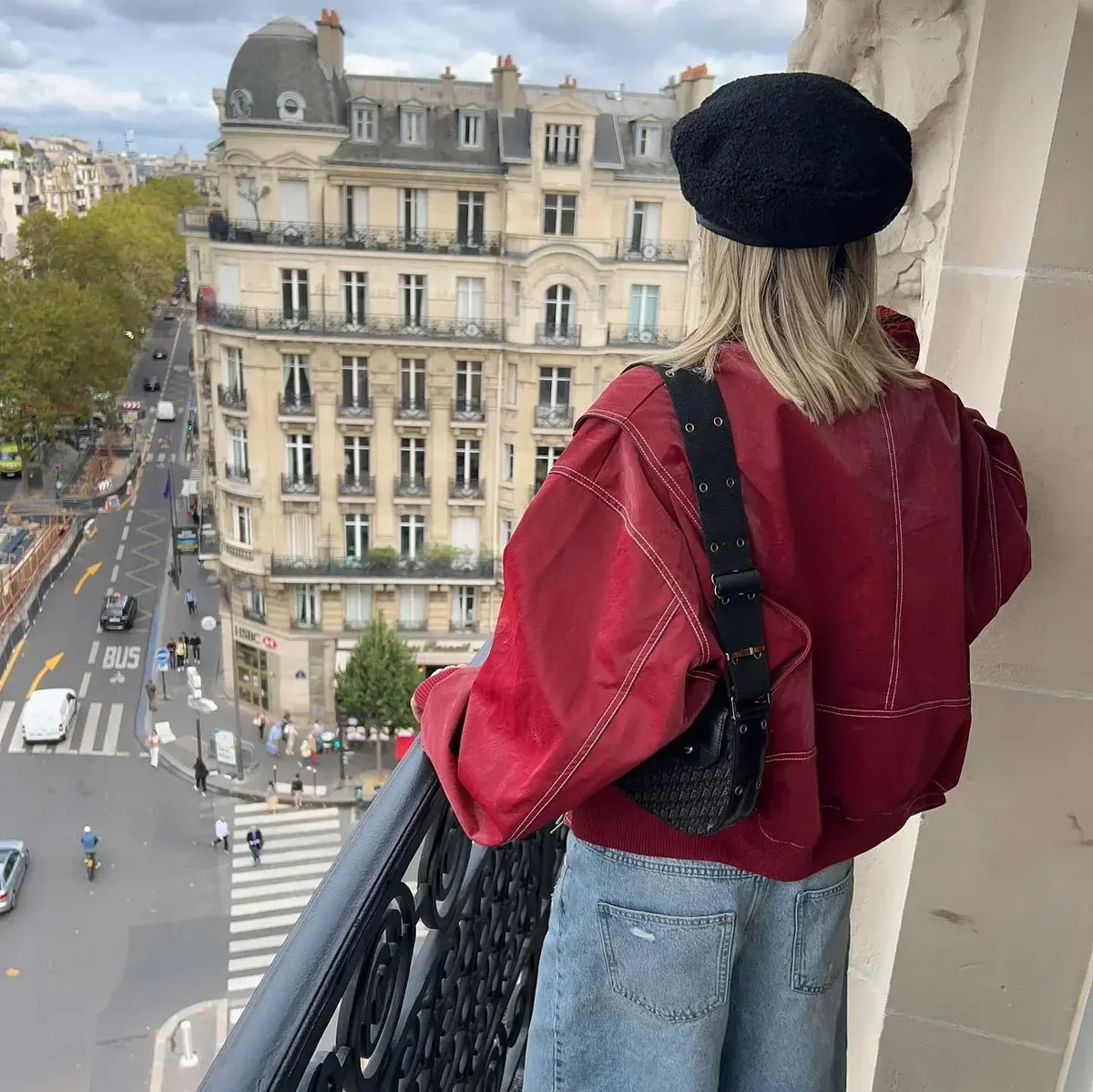 Damen Oversized Bomberjacke in Bordeaux