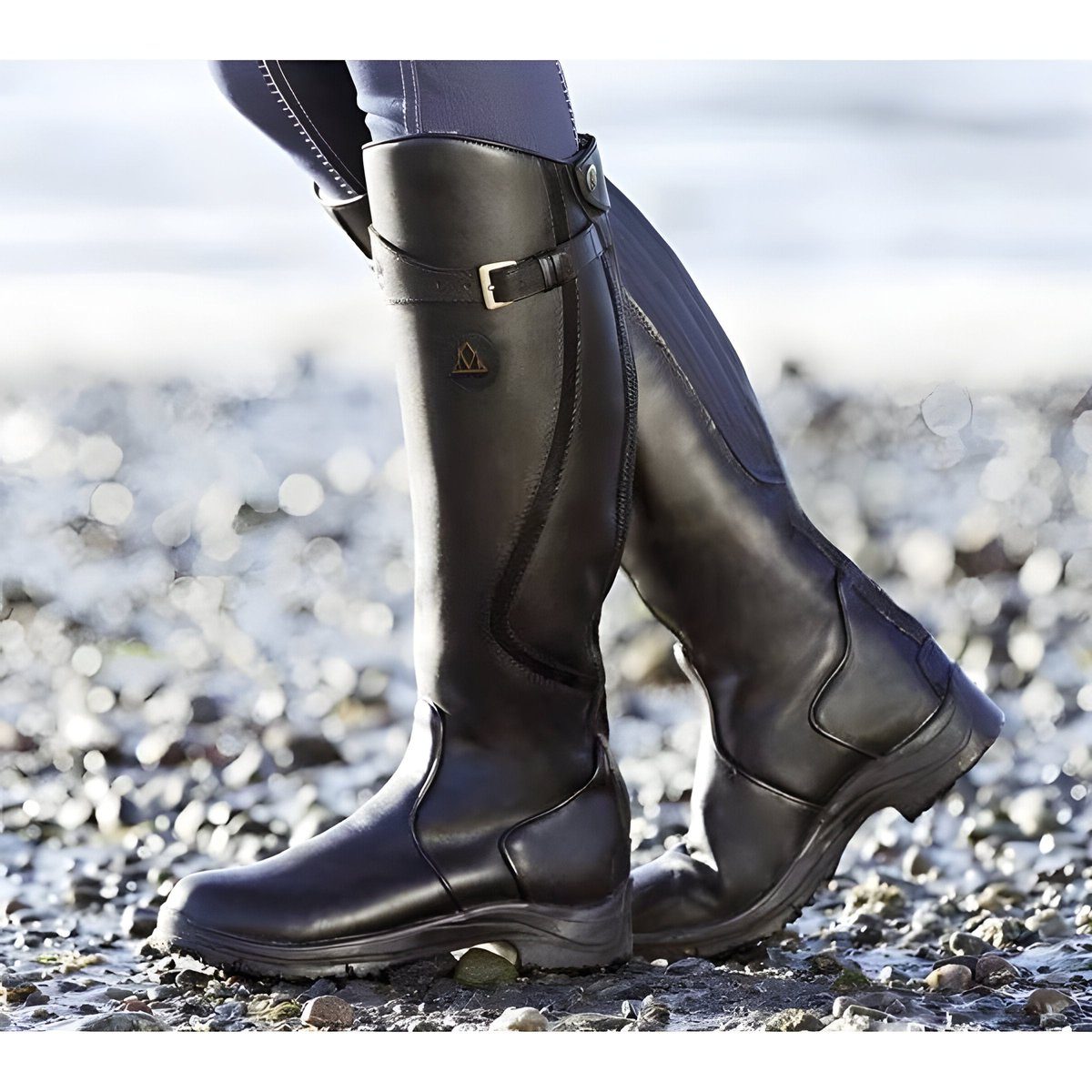 Damen kniehohe Reitstiefel mit Schnallenriemen
