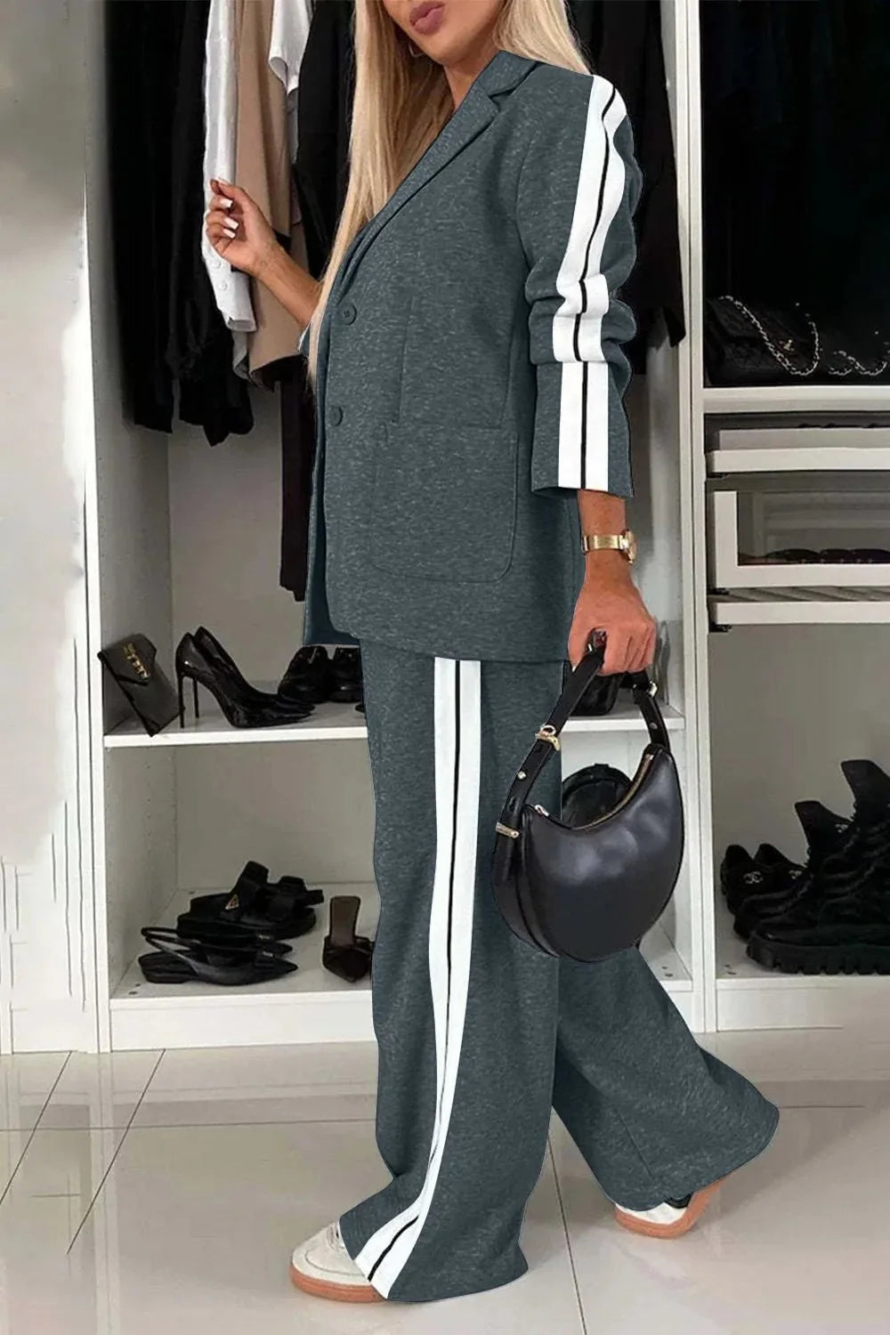 Damen Zweiteiler-Set mit Umlegekragen und Taschen