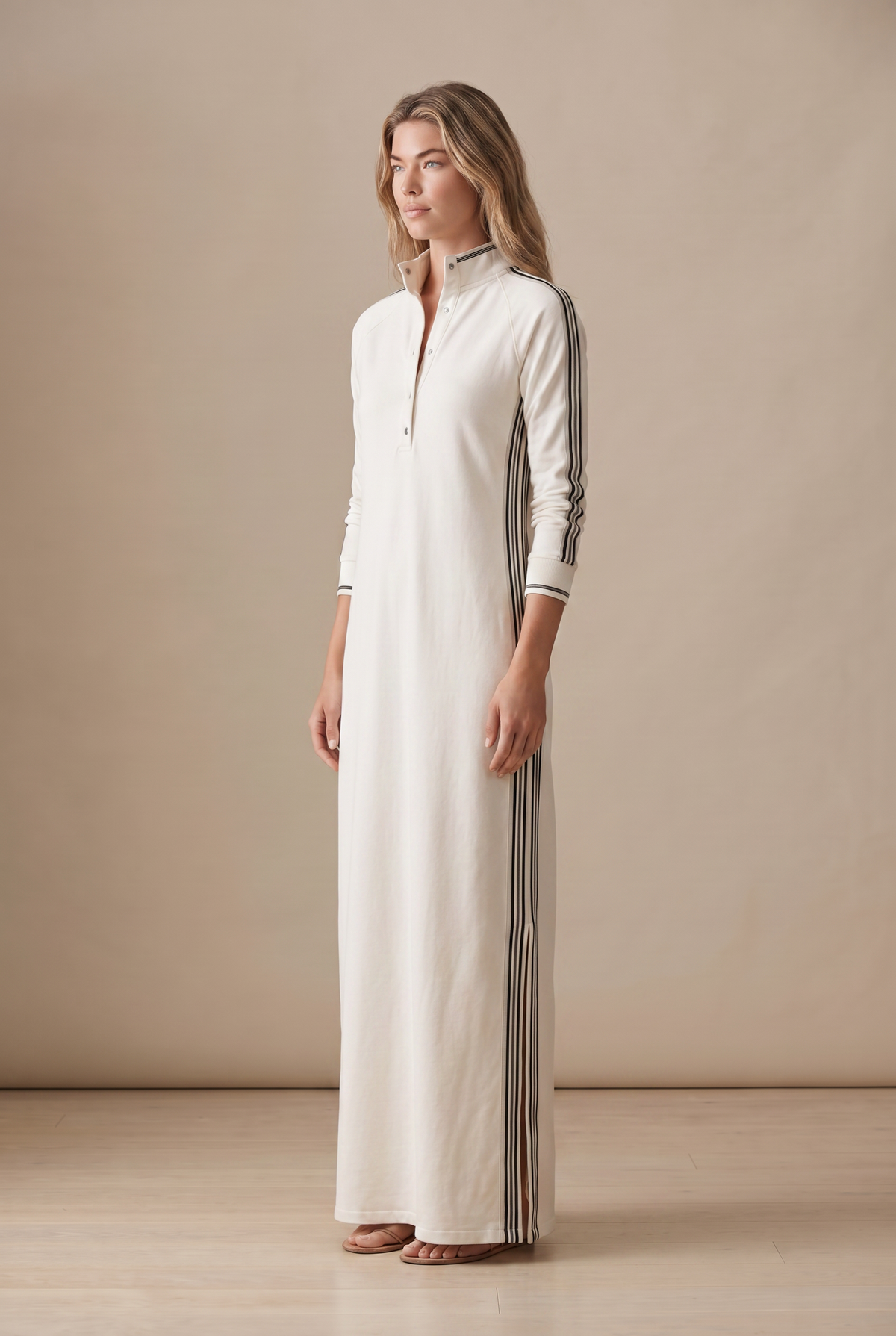 Damen Maxikleid mit Kontrastbesatz und Knopfleiste