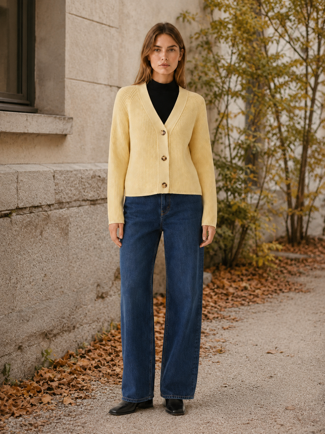 Damen Strickjacke mit V-Ausschnitt und Knopfleiste