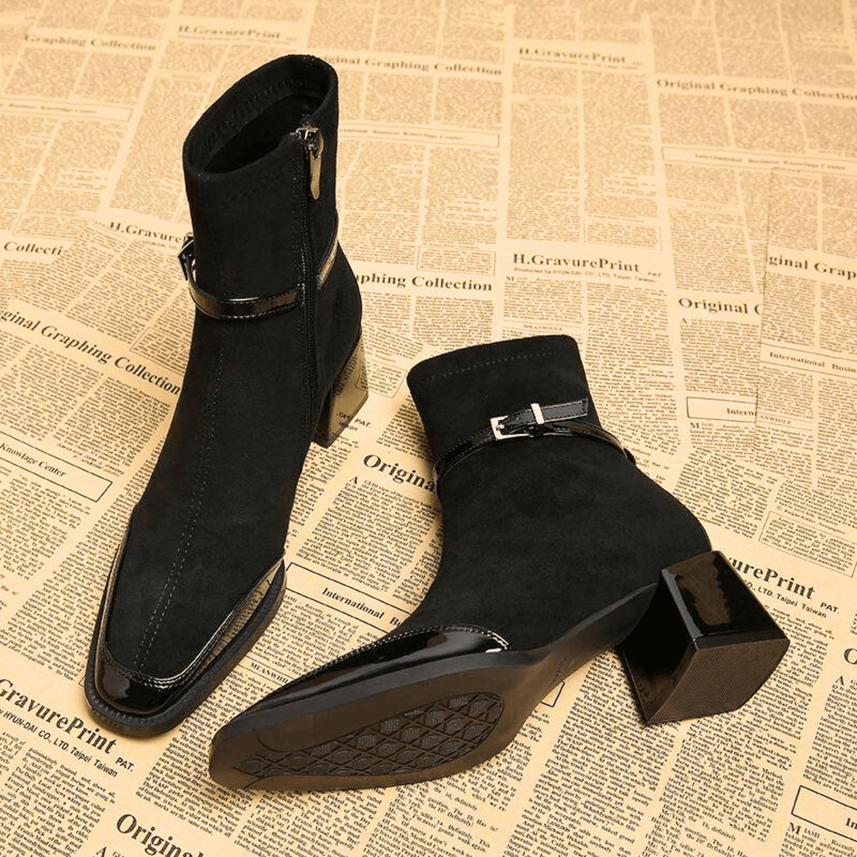Damen Stiefeletten mit eckiger Zehenpartie und Schnallenriemen