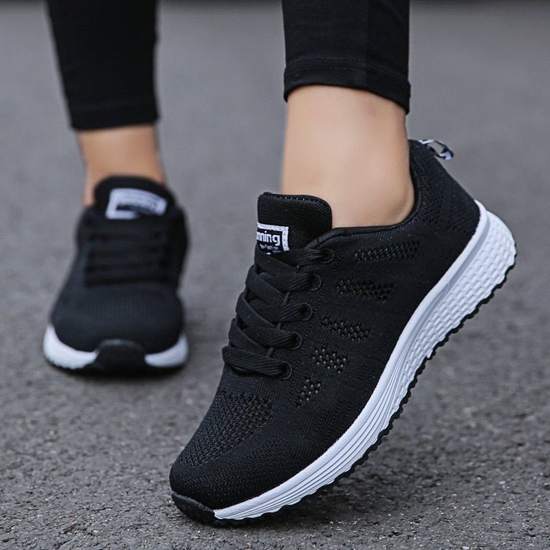 Damen Turnschuhe mit elastischem Obermaterial