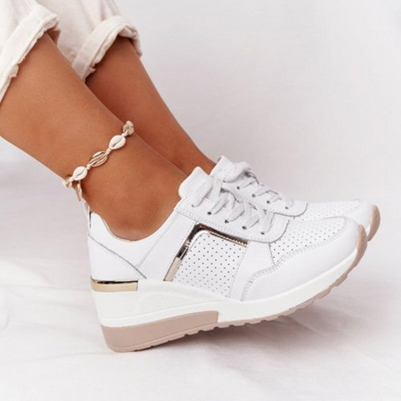 Damen Sneaker mit fußgerechter Sohle und Schnürung