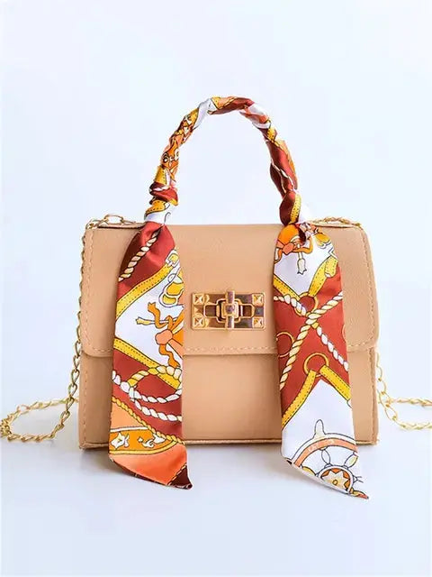 Damen Lederhandtasche mit Goldverschluss