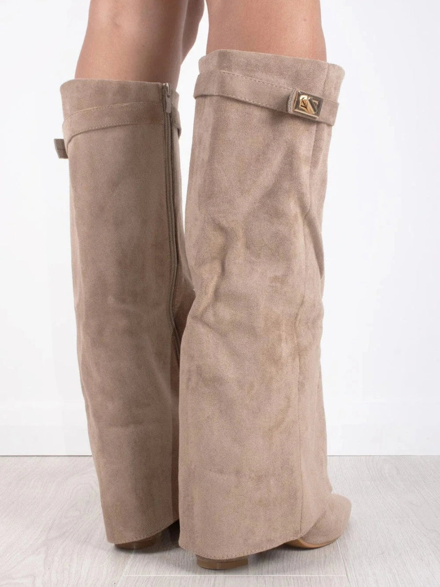 Damen Wildlederstiefel mit Goldverschluss