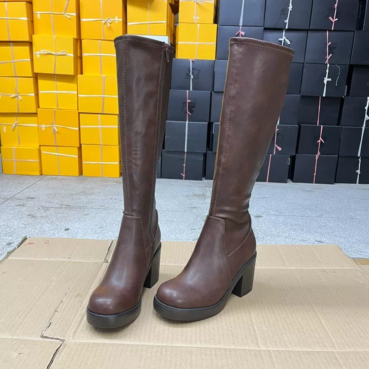 Damen Kniestiefel mit Blockabsatz und runder Zehenpartie