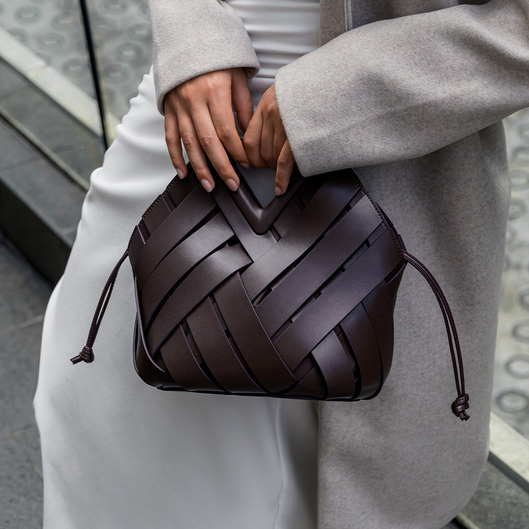 Damen Handtasche mit Flecht-Design und Dreieckshenkel