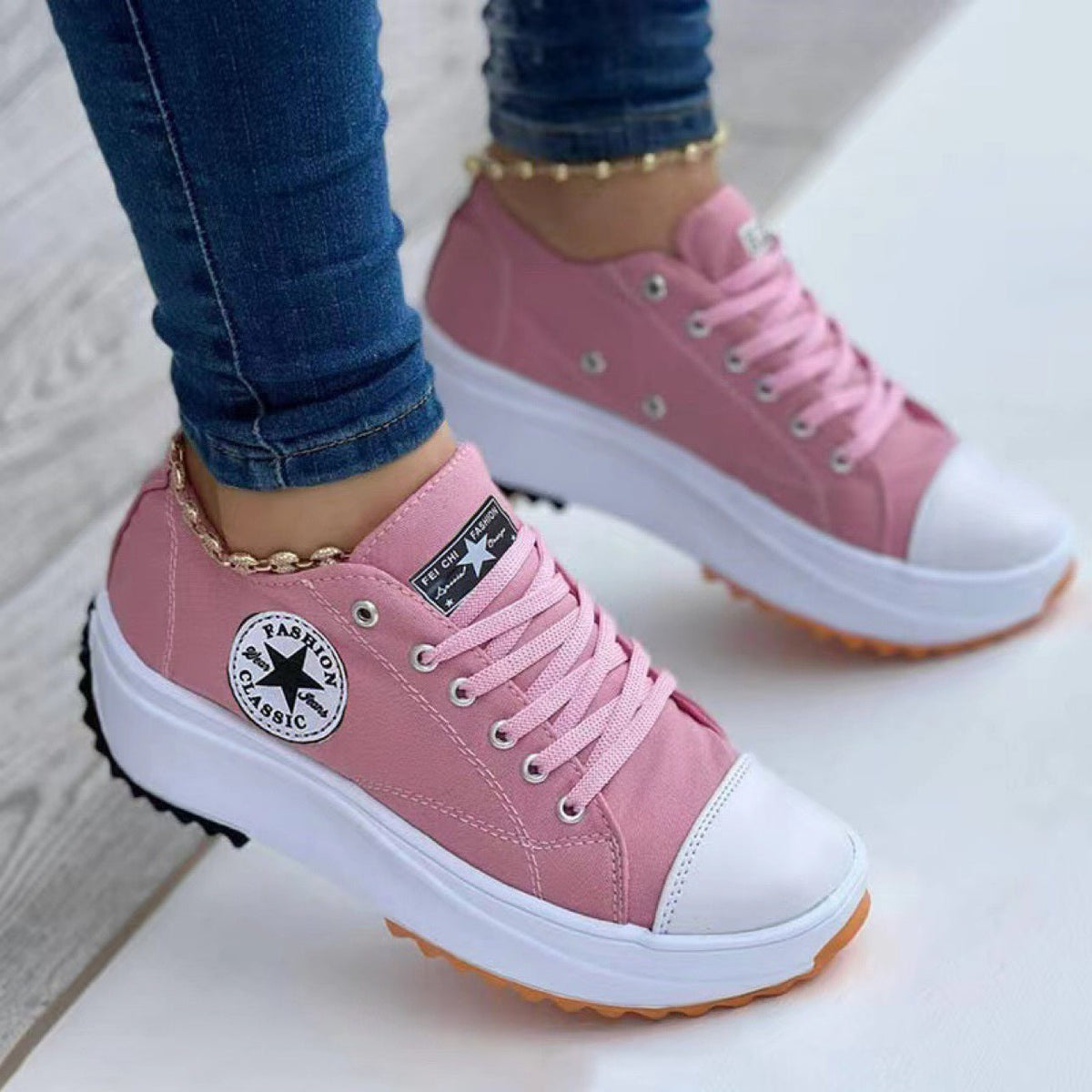 Damen Sneaker mit dicker rutschfester Sohle