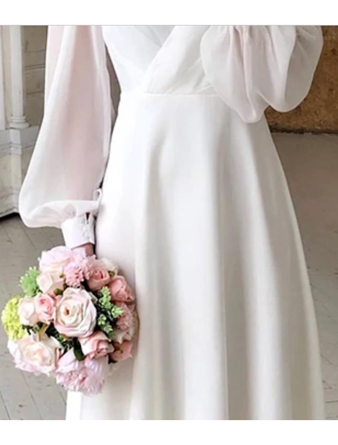 Damen Brautkleid langarm mit V-Ausschnitt