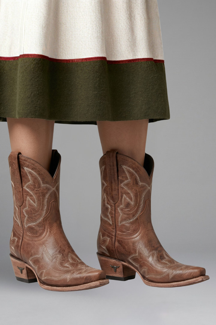 Damen Cowboystiefel aus Leder mit Stickerei