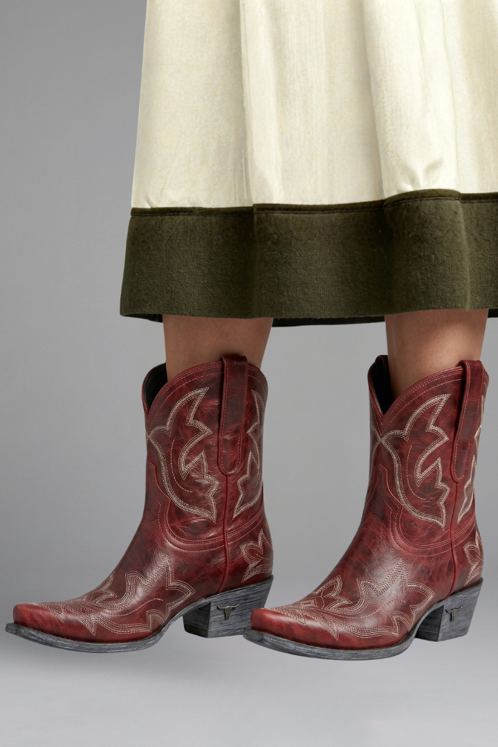 Damen Cowboystiefel aus Leder mit Stickerei