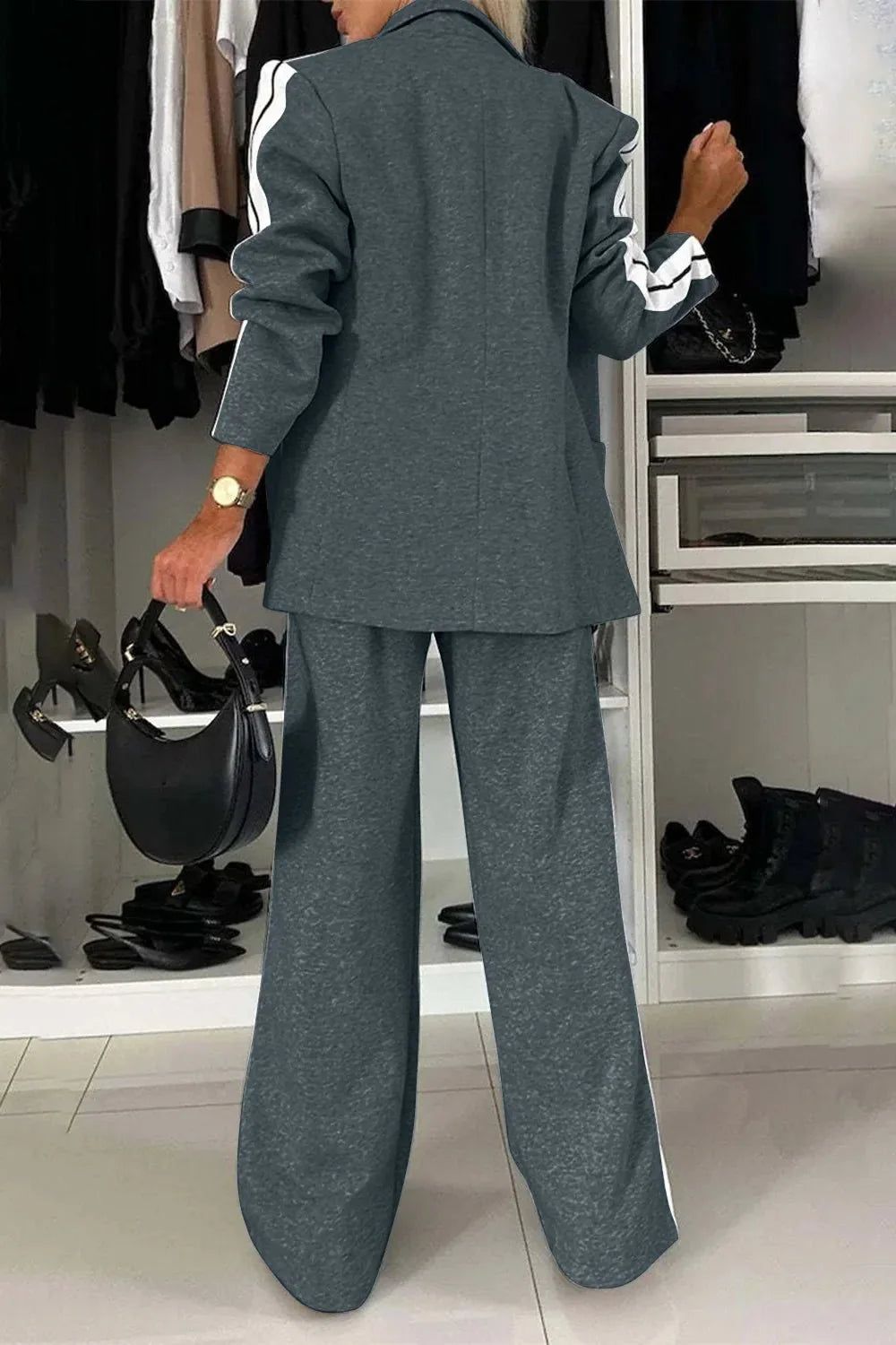 Damen Zweiteiler-Set mit Umlegekragen und Taschen