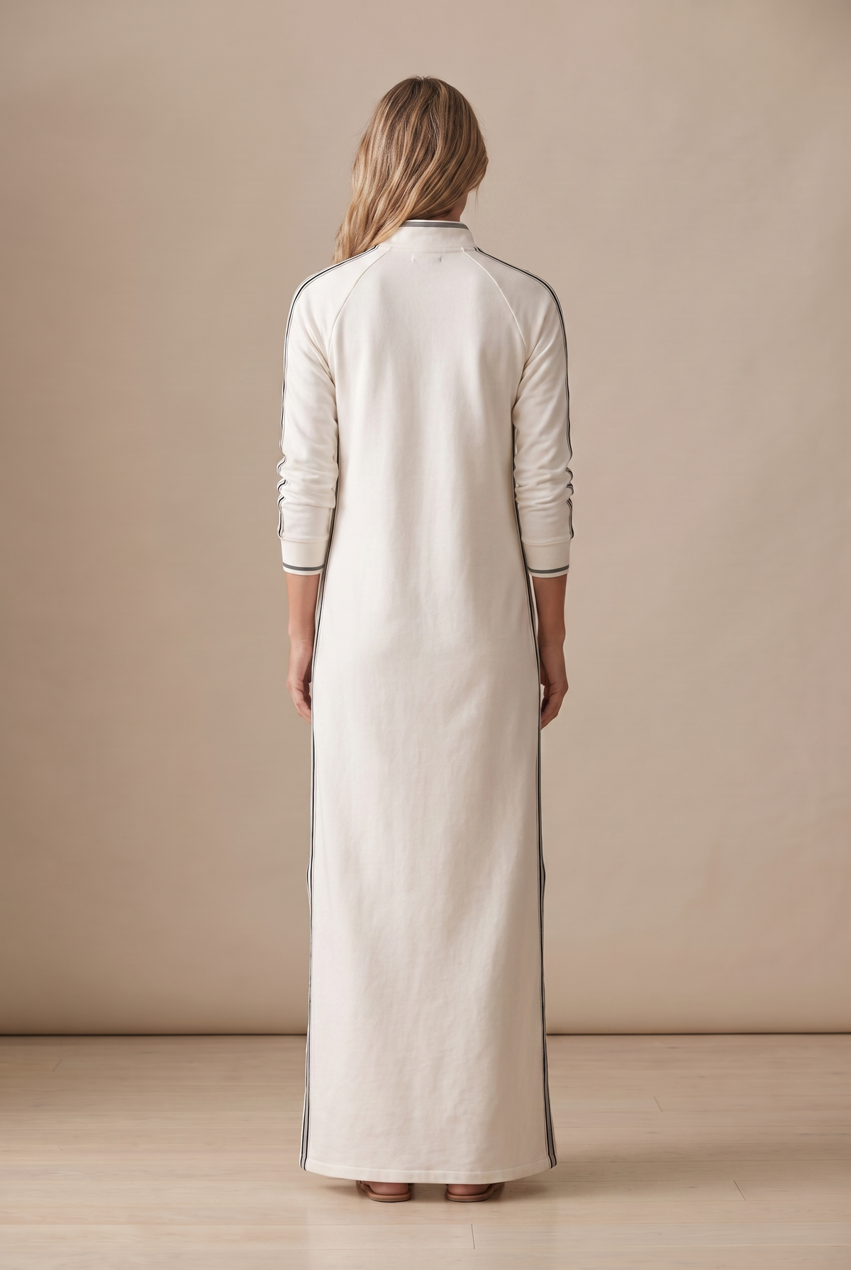 Damen Maxikleid mit Kontrastbesatz und Knopfleiste
