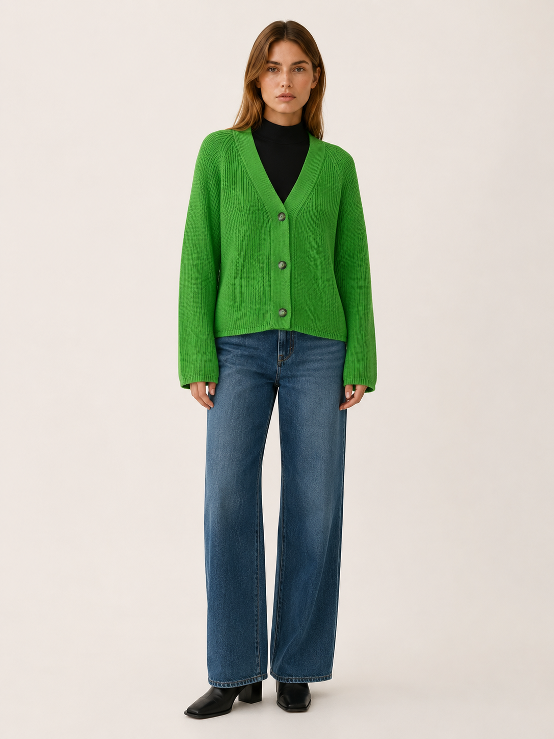 Damen Strickjacke mit V-Ausschnitt und Knopfleiste