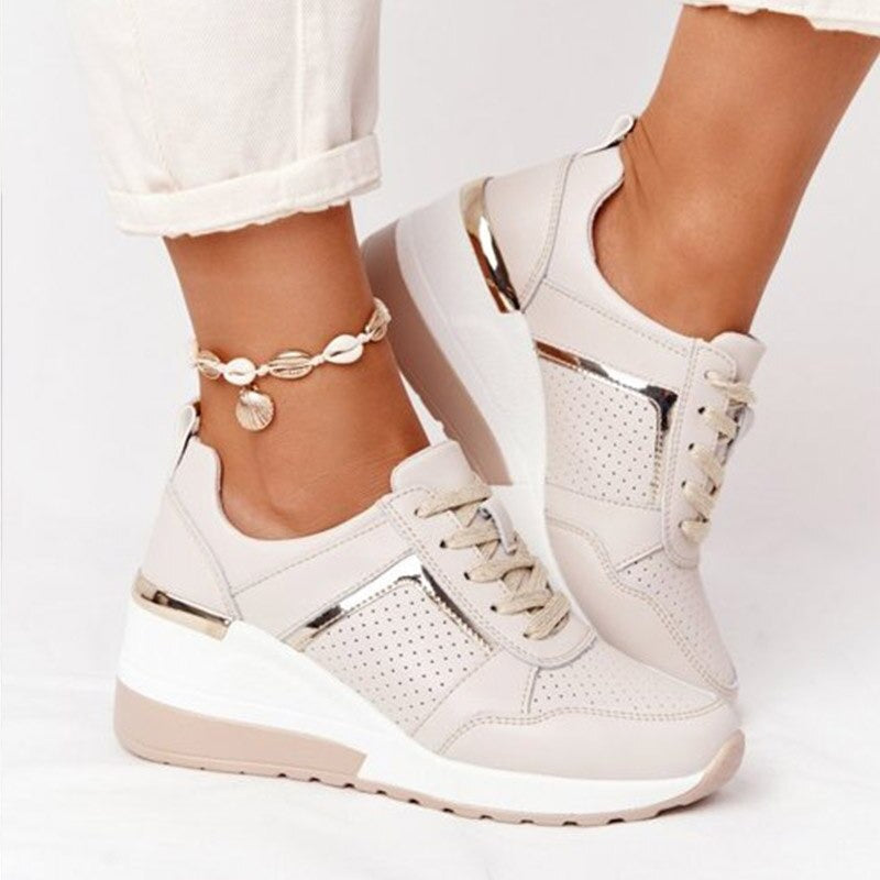 Damen Sneaker mit fußgerechter Sohle und Schnürung