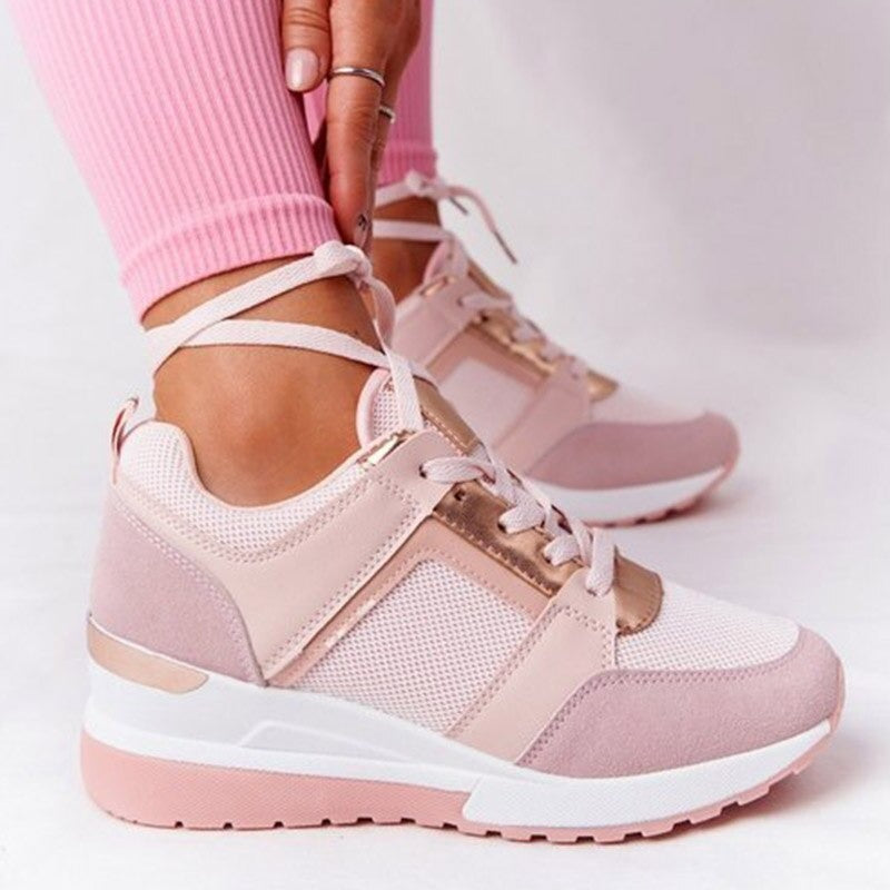 Damen Sneaker mit fußgerechter Sohle und Schnürung