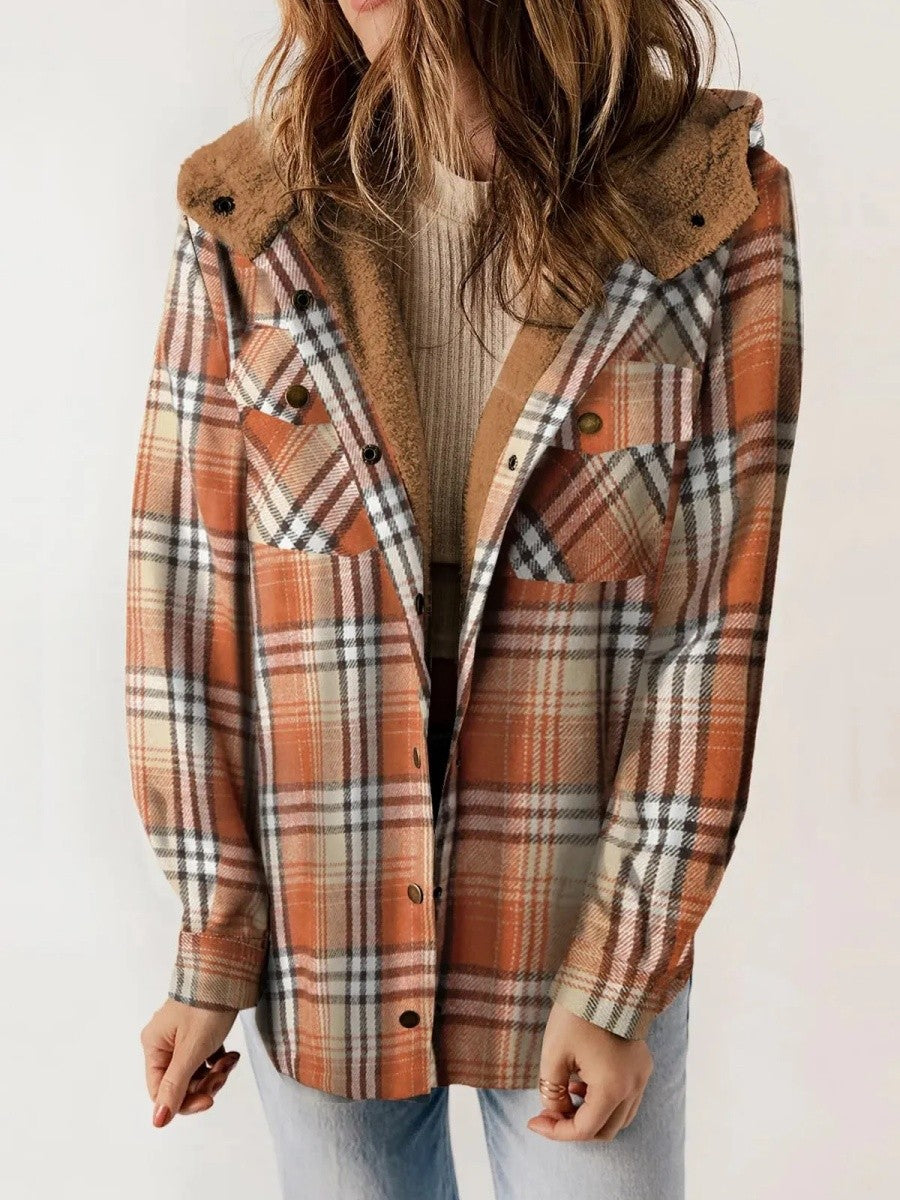 Damen Kapuzenjacke mit Karomuster und Knopfleiste