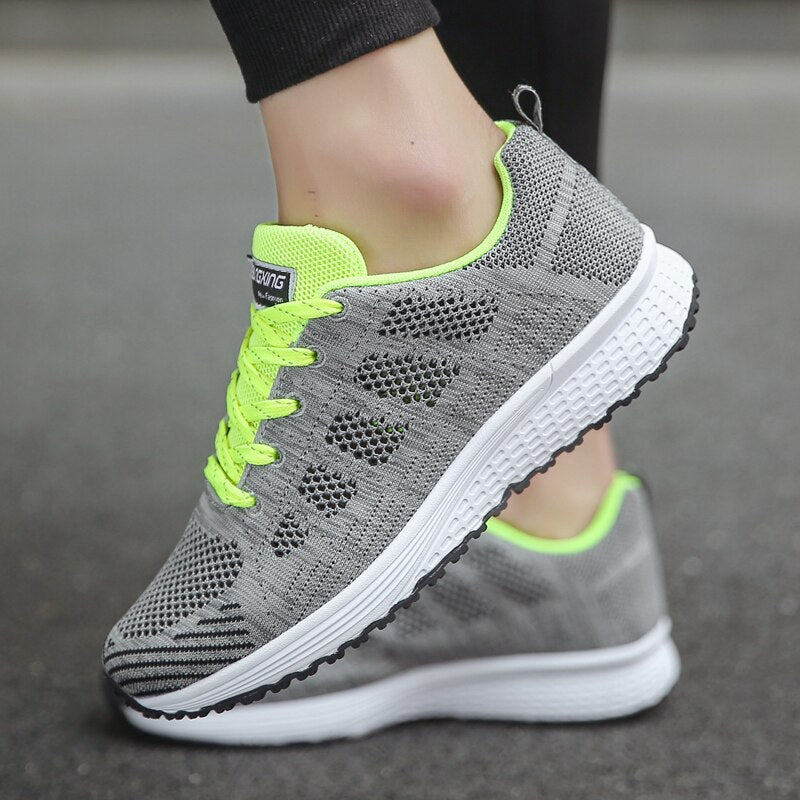 Damen Turnschuhe mit elastischem Obermaterial