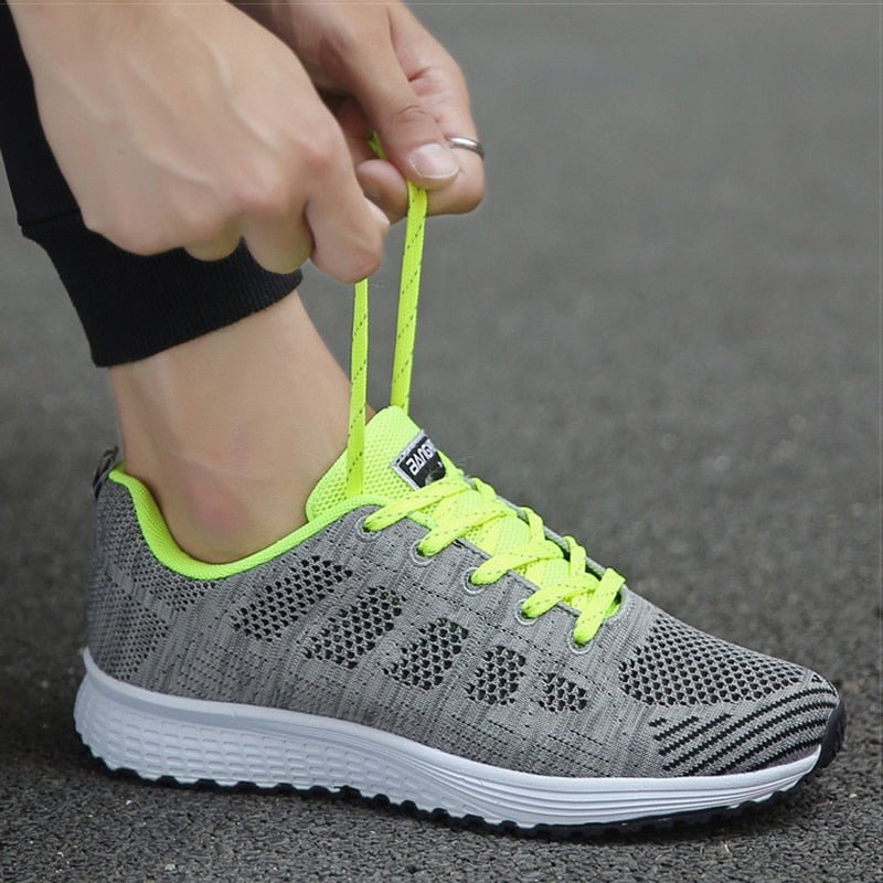 Damen Turnschuhe mit elastischem Obermaterial